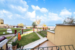 SE031 - Senigallia, bilocale fronte mare al residence Piramidi